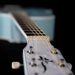 Cort akusztikus Lady-gitár elektronikával, puhatokkal, égkék