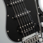 Cort elektromos gitár, éger test, Seymour Duncan hangszedők, Pale Graphite